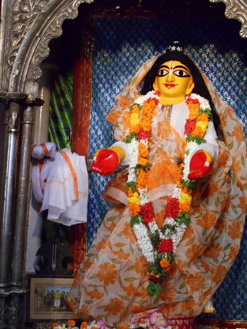 Sri Chaitanya Mahāprabhu — The wooden image of Sri Chaitanya at the Dhameśvara Mahāprabhu temple, Navadvīpa