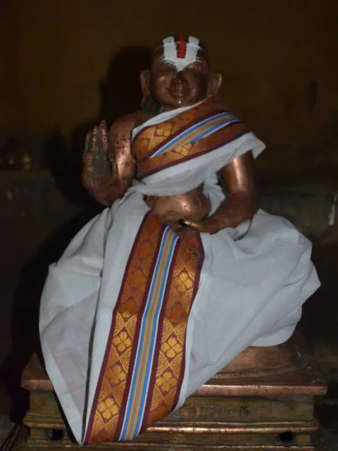 Sri Piḷḷai Lokācārya — Icon of Sri Piḷḷai Lokācārya
