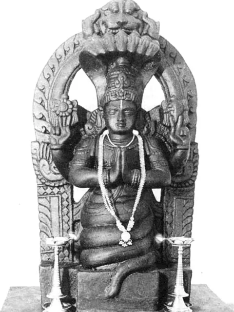 Sri Patañjali — Sri Patañjali in his traditional form, half serpent